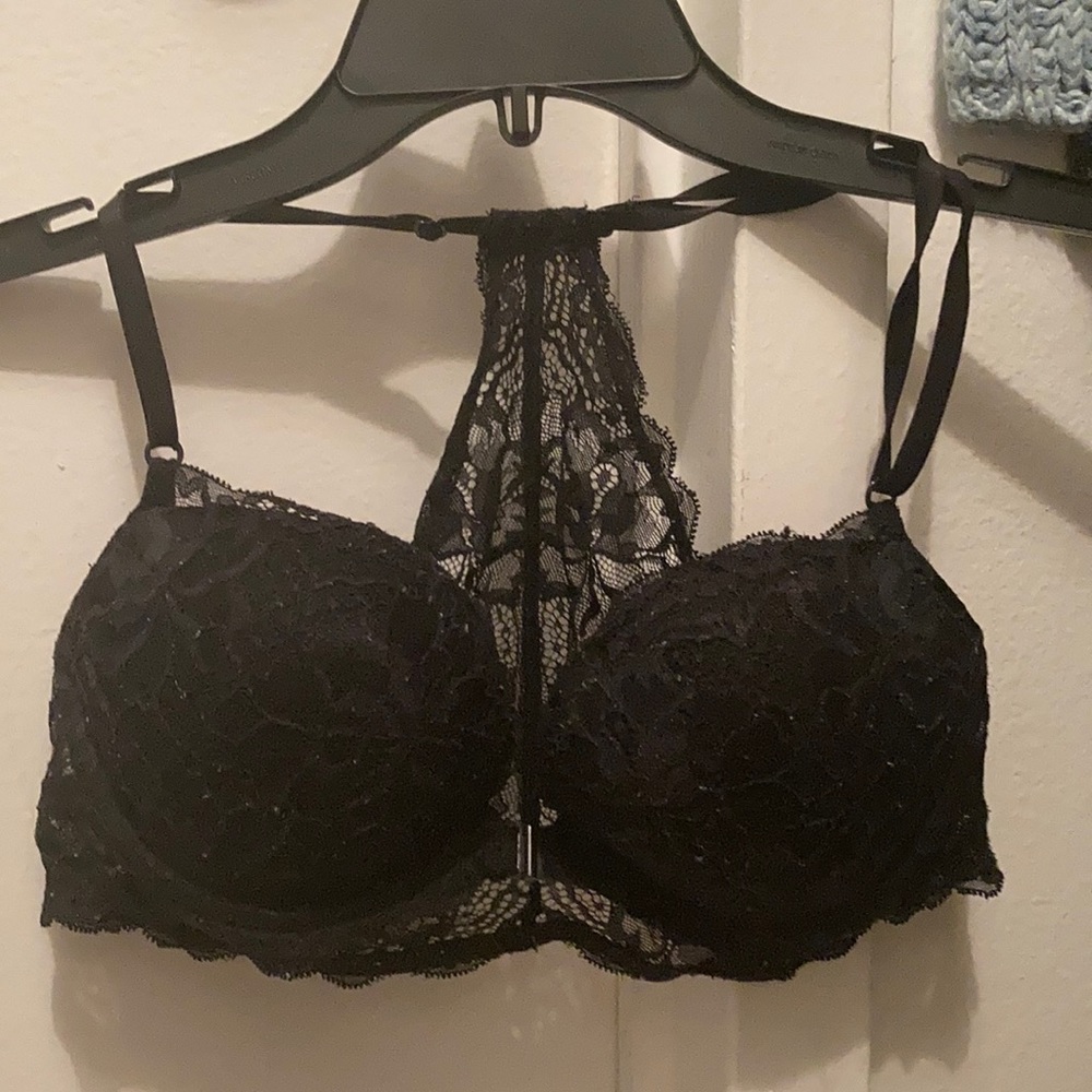 Black lacy bra